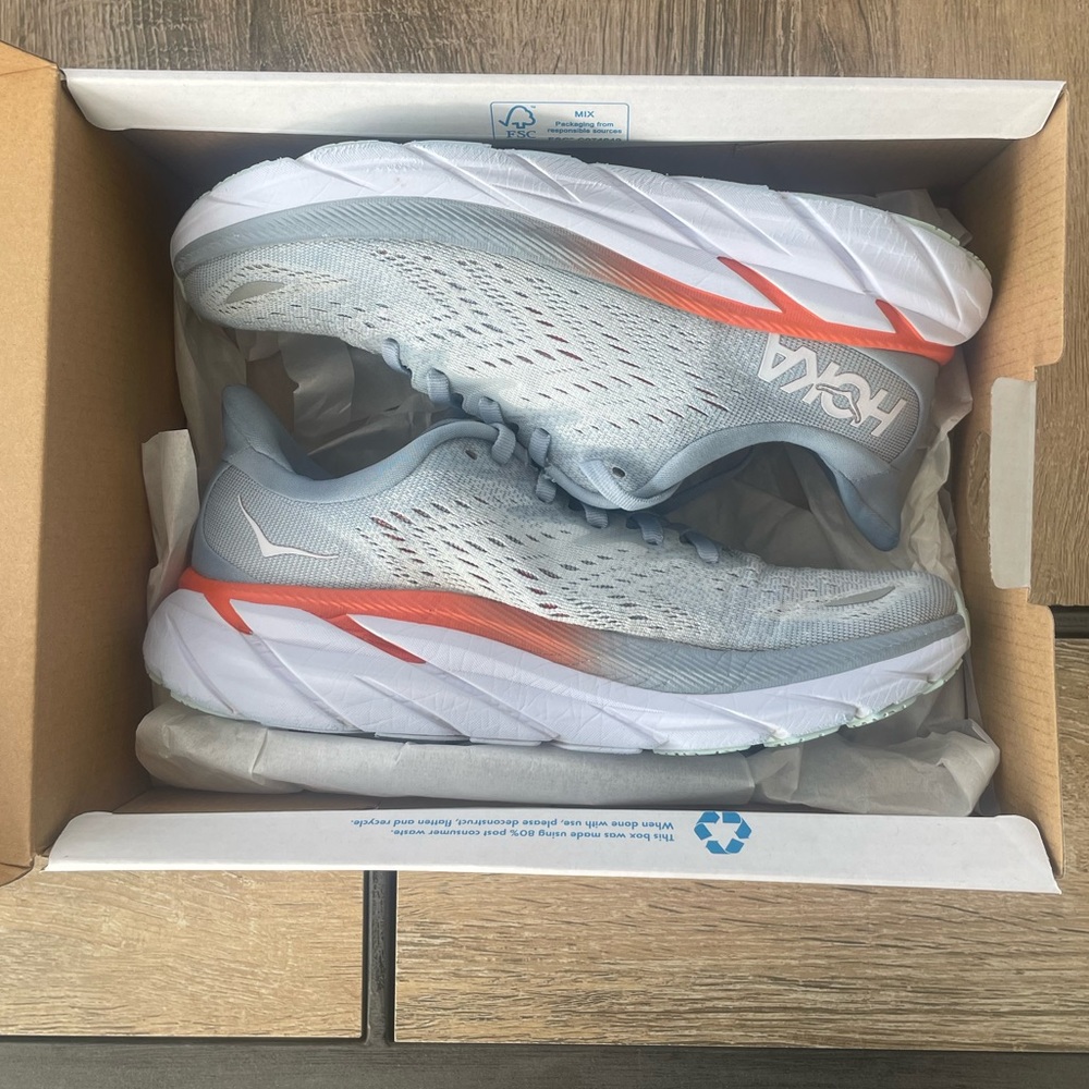 HOKA Clifton 8 Running Shoes
